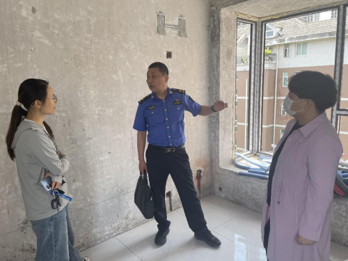 河南郑州：家庭装修是好事，违章建筑要不得