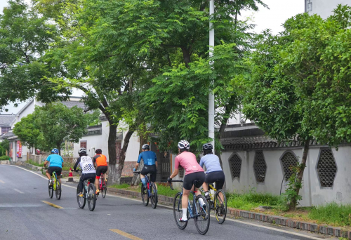 南京掀起自行车文化热潮——“铛”咖啡遇上“小川藏”活动引发关注-都市魅力网