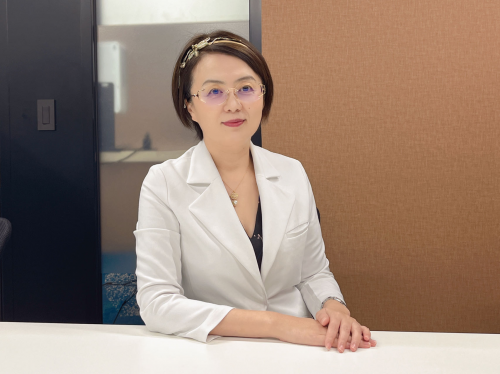 当中国女性站到日本医学界的金字塔尖 