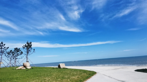 夏季海景旅游高峰来领，宫品海参基地成网红打卡点