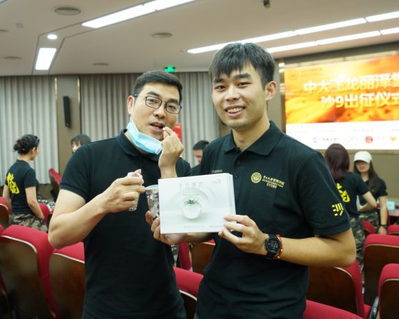 丽泽堂再度冠名赞助中大管院精英们出征亚沙“沙9”挑战赛