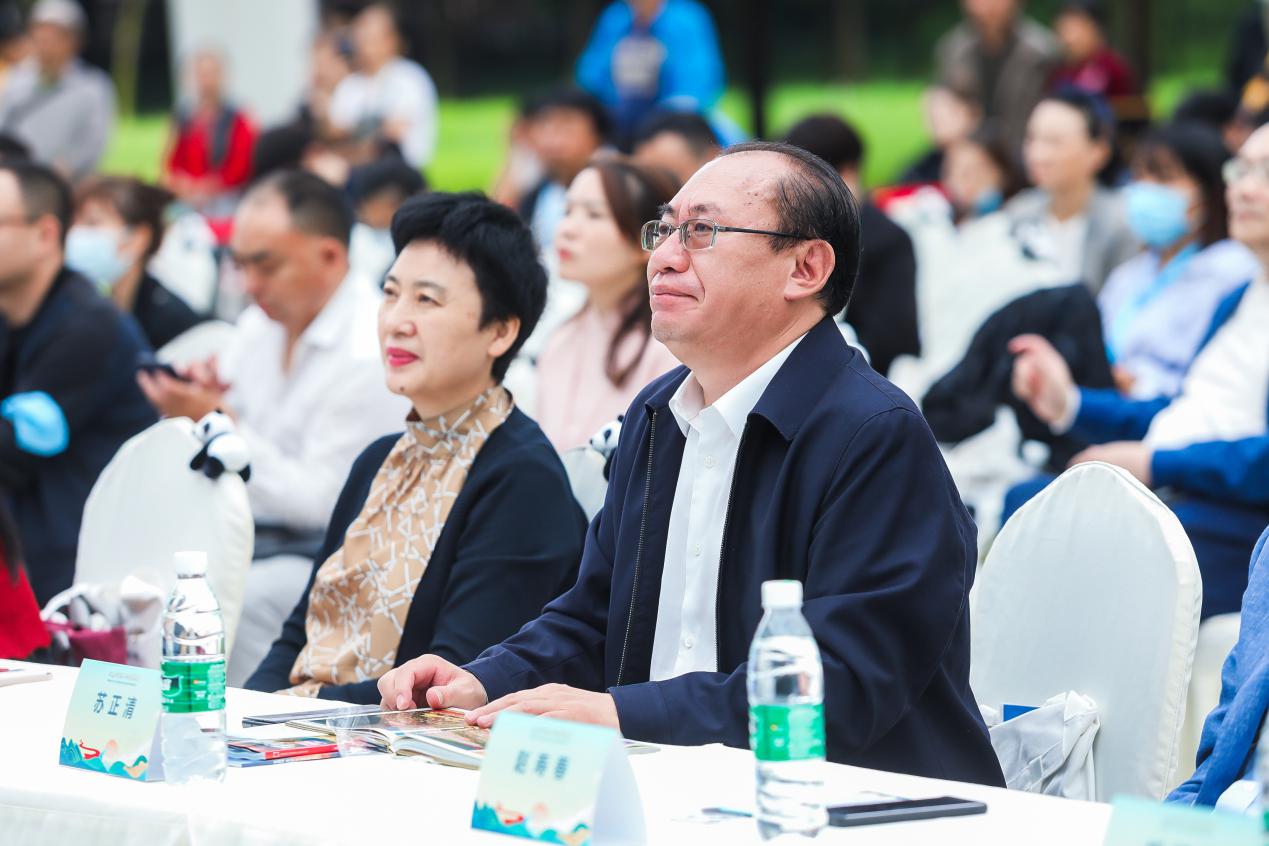 四川三州旅游推介活动在蓉举办，五彩凉山引人注目