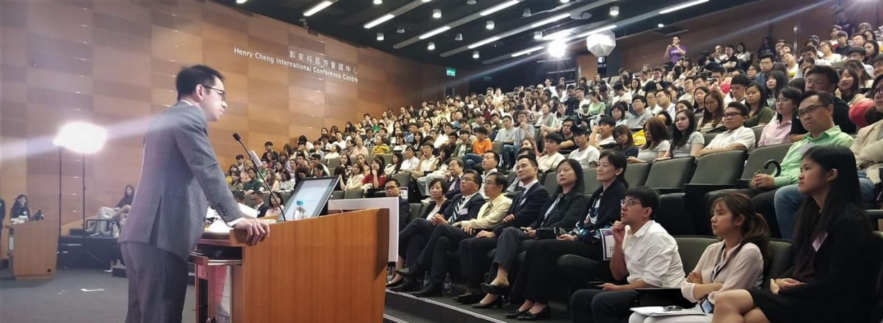 亦师亦友,美国斯科茨戴尔大学毕业校友忆导师
