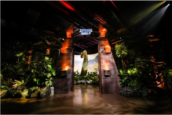 《侏罗纪世界电影特展》上海站盛大开幕”