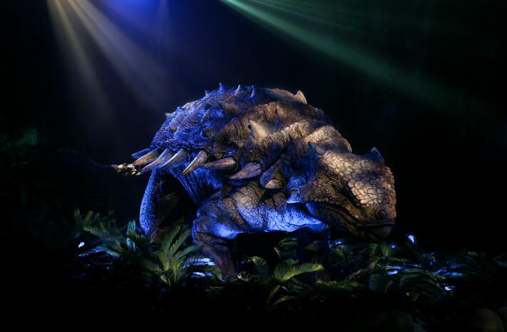 《侏罗纪世界电影特展》上海站盛大开幕