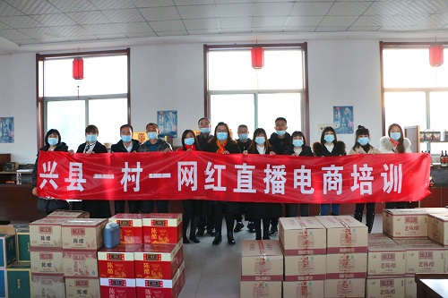 http://img.toumeiw.cn/upload/images/20211115/60fd1e50eefb0495d23aaa3af288d1ea.jpg