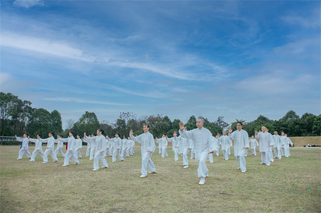 http://img.toumeiw.cn/upload/images/20220302/902d3b20ac70911a76e5876ee8fa266b.jpg