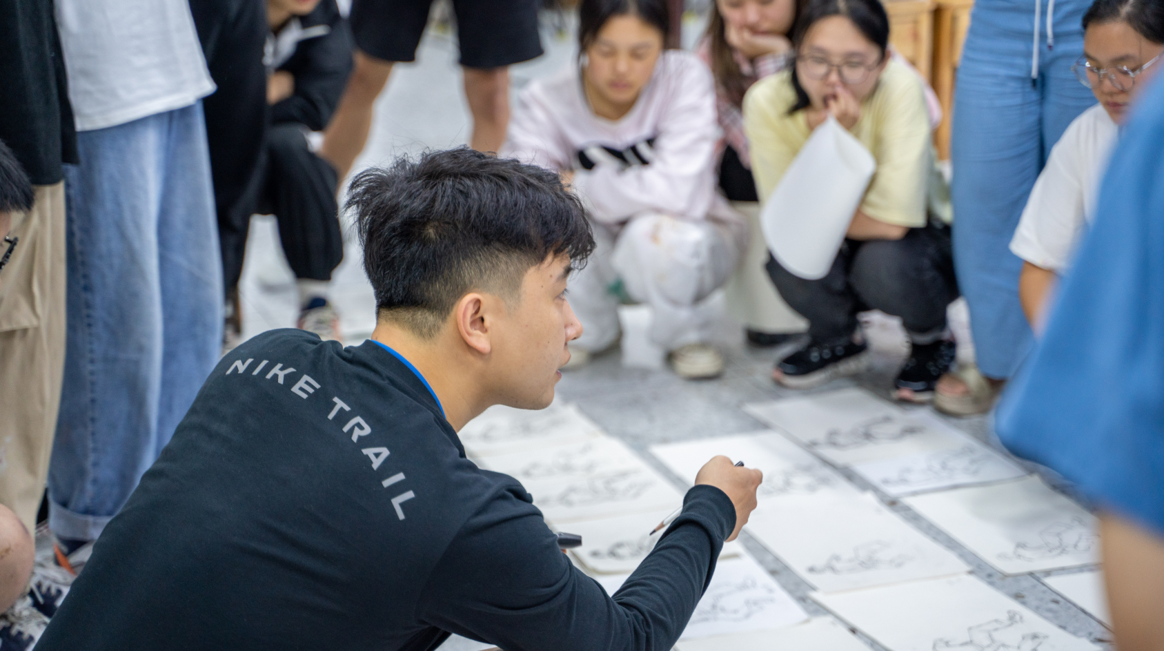 重庆美术集训画室：厚德路画室/光线艺术重磅推出央清王者班！