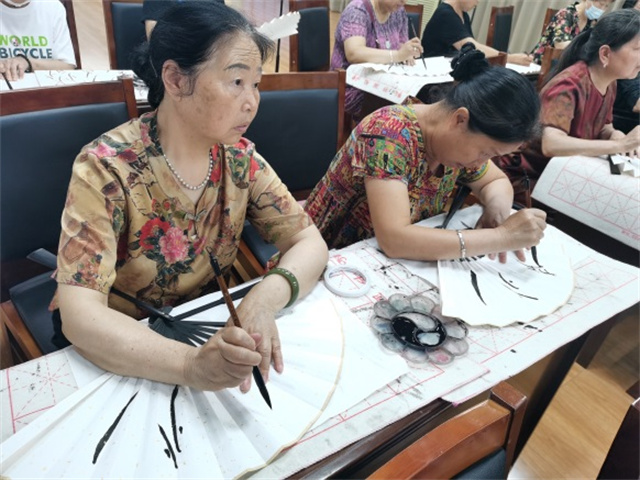 http://img.toumeiw.cn/upload/images/20220618/bf8b090fb3271008e914a5f76decf62a.jpg