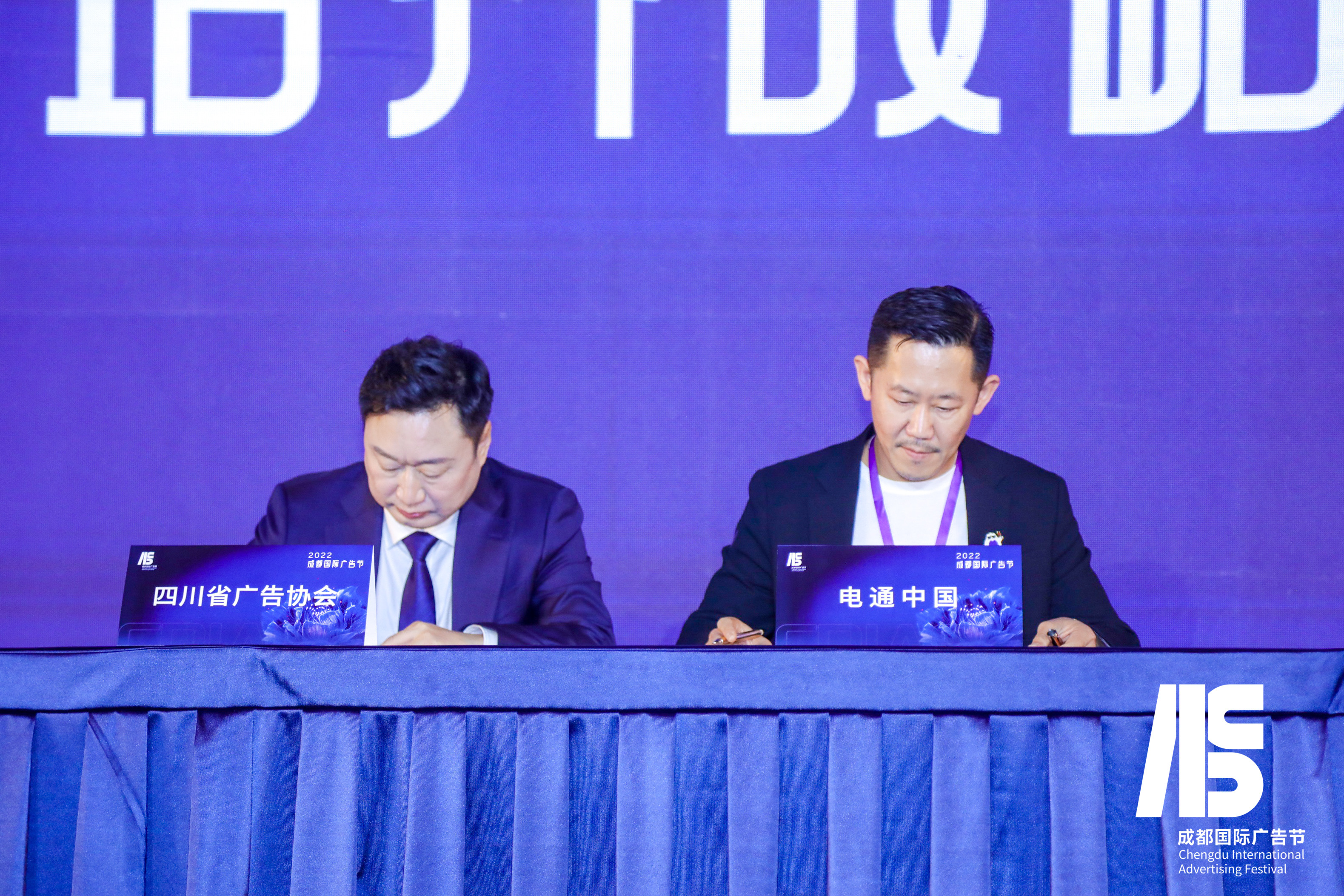 http://img.toumeiw.cn/upload/images/20221114/34813e27589b47c0338410ff3adfe55a.jpg