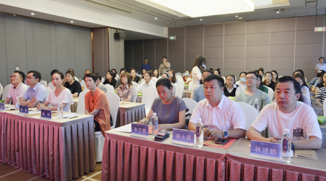 http://img.toumeiw.cn/upload/images/20230811/cb1c061ed37f079a1f4cd71791d2caf7.png
