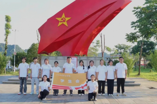 江西应用科技学院“星火筑梦”团：暑期“三下乡”绘就乡村振兴青春画卷